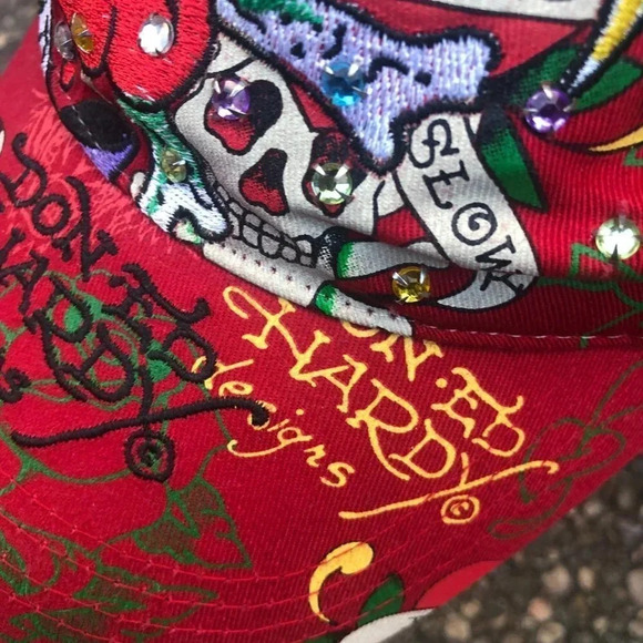 Don Ed Hardy by Christian Audigier Love Kills Jeweled Mesh Snapback Trucker Hat - Picture 5 of 8